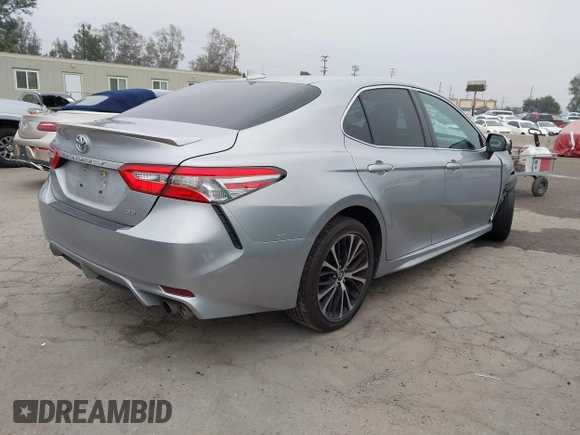 2019 Toyota Camry LE z VIN 4T1B11HK7KU713082, wystawiony jako IAAI lot #42151362 z przebiegiem 93 546 mil mil oraz . Historia ofert i sprzedaży dostępna na DreamBid. Obrazek 4.