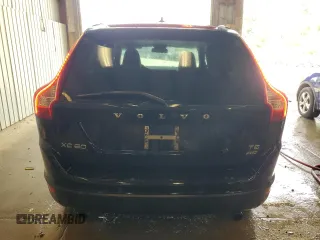 2011 Volvo XC60 3.0T with VIN YV4902DZ0B2193752, listed as a Copart auction lot 62071495 with 131,940 mi miles and Salvage title. Bid and sale history available at DreamBid. Image 6.