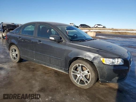 2010 Volvo S40 R-Design with VIN YV1672MH0A2507854, listed as a Copart auction lot 86728594 with 101,883 mi miles and Salvage Title. Bid and sale history available at carsss.com. Image 4.