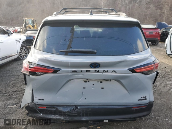 2022 Toyota Sienna XLE Woodland Edition with VIN 5TDASKFC7NS050054, listed as a Copart auction lot 88733845 with 29,839 mi miles and Salvage Title. Bid and sale history available at carsss.com. Image 6.