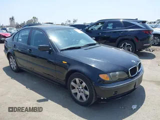 2003 BMW 3 Series 325i with VIN WBAAZ33433PH31009, listed as a IAAI auction lot 42386664 with 115,447 mi miles and . Bid and sale history available at DreamBid. Image 1.