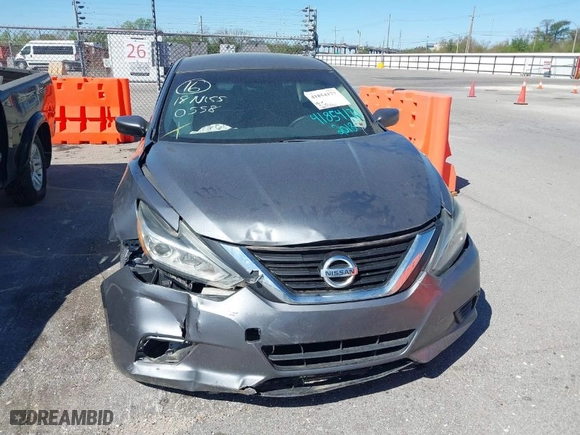 2018 Nissan Altima 2.5 SR with VIN 1N4AL3AP0JC220558, listed as a IAAI auction lot 41854177 with 166,374 mi miles. Bid and sale history available at carsss.com. Image 12.