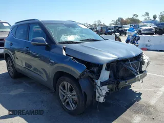 2021 Kia Seltos S z VIN KNDEUCAA8M7173412, wystawiony jako IAAI lot #41839523 z przebiegiem 87 977 mil mil oraz . Historia ofert i sprzedaży dostępna na DreamBid. Obrazek 1.