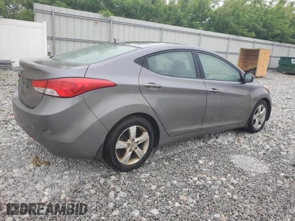 2013 Hyundai Elantra GLS z VIN 5NPDH4AE0DH307009, wystawiony jako Copart lot #58801165 z przebiegiem 143 286 mil mil oraz Czysty tytuł • Clean title. Historia ofert i sprzedaży dostępna na DreamBid. Obrazek 3.