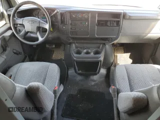 2003 Chevrolet Express Cargo Van with VIN 1GCHG35U031223116, listed as a Copart auction lot 53406665 with 117,243 mi miles and Clean Title. Bid and sale history available at carsss.com. Image 8.