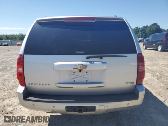2011 Chevrolet Suburban LT с VIN 1GNSCJE08BR178193, выставлен на аукционе Copart как лот 58194335 с пробегом 228 143 миль миль и Чистый • Clean title. История ставок и продаж доступна на DreamBid. Изображение 6.