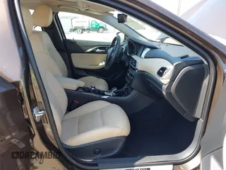 2018 Infiniti QX30 Premium with VIN SJKCH5CP5JA054091, listed as a IAAI auction lot 42471932 with 28,713 mi miles and . Bid and sale history available at DreamBid. Image 5.