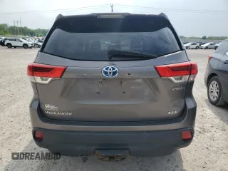 2018 Toyota Highlander Hybrid XLE with VIN 5TDJGRFHXJS048539, listed as a Copart auction lot 60134685 with 228,968 mi miles and Salvage title. Bid and sale history available at DreamBid. Image 6.