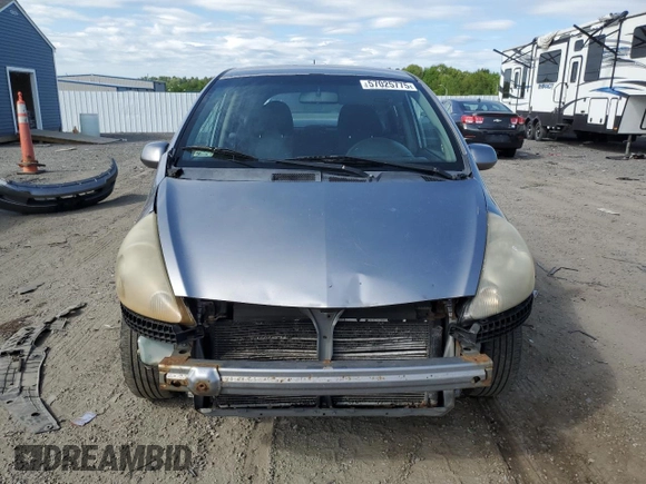 2007 Honda Fit z VIN JHMGD37427S059531, wystawiony jako Copart lot #57025775 z przebiegiem 224 576 mil mil oraz Czysty tytuł • Clean title. Historia ofert i sprzedaży dostępna na DreamBid. Obrazek 5.