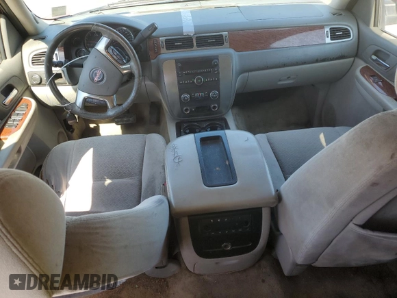 2007 GMC Yukon SLT with VIN 1GKFC13J17J122841, listed as a Copart auction lot 45637025 with Not Provided miles and Salvage Title. Bid and sale history available at carsss.com. Image 8.