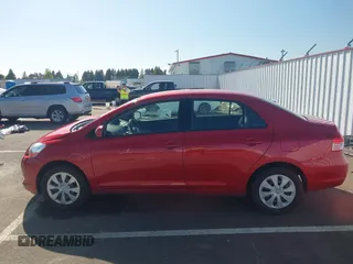 2008 Toyota Yaris z VIN JTDBT903784012634, wystawiony jako IAAI lot #42095324 z przebiegiem 136 691 mil mil oraz . Historia ofert i sprzedaży dostępna na DreamBid. Obrazek 14.