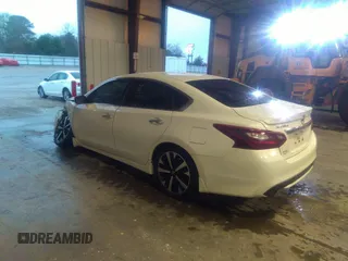 2018 Nissan Altima SR with VIN 1N4AL3AP9JC294402, listed as a IAAI auction lot 41181658 with 46,289 mi miles and . Bid and sale history available at carsss.com. Image 3.