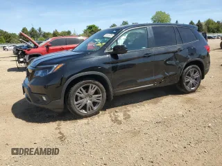 2021 Honda Passport Sport z VIN 5FNYF7H25MB000096, wystawiony jako Copart lot #56416285 z przebiegiem 53 798 mil mil oraz Szkoda całkowita • Salvage title. Historia ofert i sprzedaży dostępna na DreamBid. Obrazek 1.