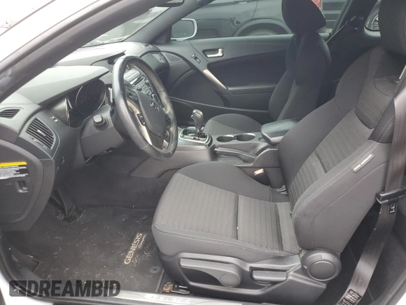 2015 Hyundai Genesis Coupe 3.8L Base z VIN KMHHT6KJ6FU125651, wystawiony jako Copart lot #72545964 z przebiegiem Nie podano mil oraz Szkody całkowita. Historia ofert i sprzedaży dostępna na DreamBid. Obrazek 7.