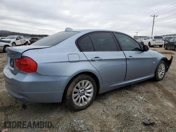 2009 BMW 3 Series 328i z VIN WBAPH77569NM27312, wystawiony jako Copart lot #44302435 z przebiegiem 155 572 mil mil oraz Szkoda całkowita • Salvage title. Historia ofert i sprzedaży dostępna na DreamBid. Obrazek 3.