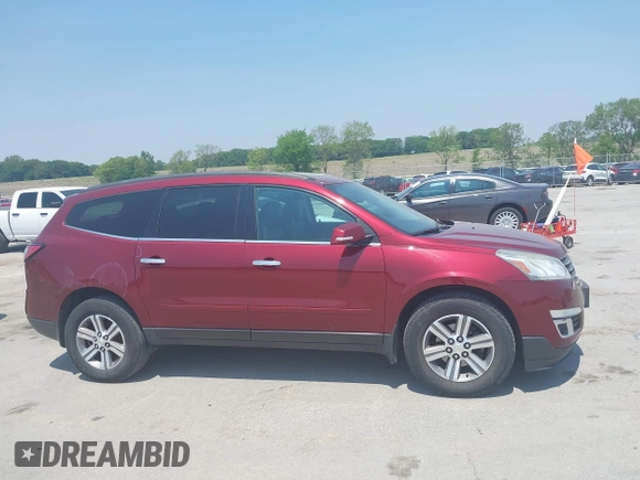 2015 Chevrolet Traverse LT z VIN 1GNKVHKD2FJ241884, wystawiony jako IAAI lot #42452598 z przebiegiem 194 214 mil mil oraz . Historia ofert i sprzedaży dostępna na DreamBid. Obrazek 13.