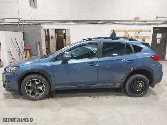 2020 Subaru Crosstrek Premium with VIN JF2GTAPC4L8202181, listed as a IAAI auction lot 41964713 with 33,172 mi miles. Bid and sale history available at carsss.com. Image 14.