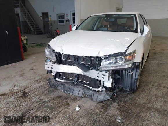 2014 Lexus CT 200h Hybrid with VIN JTHKD5BH4E2201634, listed as a IAAI auction lot 41068948 with 132,125 mi miles. Bid and sale history available at carsss.com. Image 6.