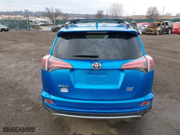 2017 Toyota RAV4 XLE with VIN JTMRFREV8HJ117393, listed as a IAAI auction lot 41676036 with 176,027 mi miles. Bid and sale history available at carsss.com. Image 17.