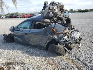 2024 Mazda 3 S Carbon Edition z VIN JM1BPBLM2R1707154, wystawiony jako Copart lot #63242765 z przebiegiem Nie podano mil oraz Nie do naprawy • Non repairable. Historia ofert i sprzedaży dostępna na DreamBid. Obrazek 2.