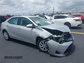 2018 Toyota Corolla L с VIN 5YFBURHEXJP811345, выставлен на аукционе IAAI как лот 42200744 с пробегом 30 633 миль миль и . История ставок и продаж доступна на DreamBid. Изображение 1.