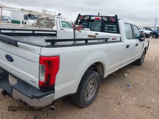 2019 Ford F-250 XL with VIN 1FT7W2A62KEC45366, listed as a IAAI auction lot 42549198 with 111,729 mi miles and . Bid and sale history available at DreamBid. Image 4.