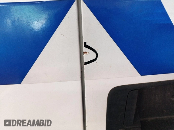 2017 Chevrolet Express Cargo with VIN 1GCWGAFF8H1272065, listed as a IAAI auction lot 42401381 with 104,547 mi miles and . Bid and sale history available at DreamBid. Image 1.