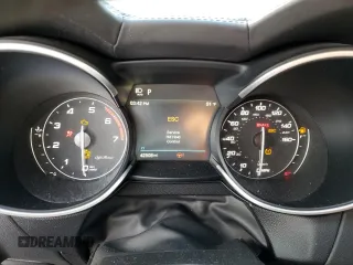 2020 Alfa Romeo Stelvio Ti z VIN ZASPAKBNXL7C93313, wystawiony jako Copart lot #46082005 z przebiegiem 42 508 mil mil oraz Szkoda całkowita • Salvage title. Historia ofert i sprzedaży dostępna na DreamBid. Obrazek 9.