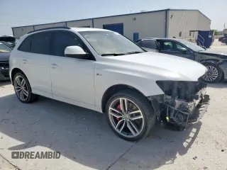2016 Audi SQ5 Premium Plus with VIN WA1CCAFP0GA015076, listed as a Copart auction lot 57091295 with 136,573 mi miles and Salvage title. Bid and sale history available at DreamBid. Image 4.