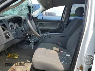 2006 Dodge Dakota SLT z VIN 1D7HW48N76S671886, wystawiony jako Copart lot #59487655 z przebiegiem Nie podano mil oraz Szkoda całkowita • Salvage title. Historia ofert i sprzedaży dostępna na DreamBid. Obrazek 7.