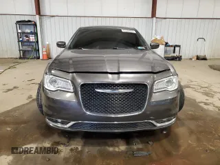2015 Chrysler 300 Limited with VIN 2C3CCARG3FH803582, listed as a Copart auction lot 87930905 with 58,750 mi miles and Salvage Title. Bid and sale history available at carsss.com. Image 5.