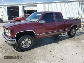1997 GMC Sierra 1500 z VIN 2GTEK19R1V1559009, wystawiony jako Copart lot #49629655 z przebiegiem 171 696 mil mil oraz Szkoda całkowita • Salvage title. Historia ofert i sprzedaży dostępna na DreamBid. Obrazek 1.
