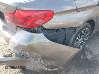 2019 BMW 5 Series 530i xDrive with VIN WBAJA7C54KWW40517, listed as a IAAI auction lot 41427443 with 51,028 mi miles. Bid and sale history available at carsss.com. Image 6.