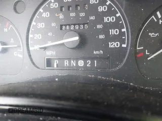 1998 Ford Ranger XL with VIN 1FTYR10U8WUA74902, listed as a IAAI auction lot 42479159 with 212,935 mi miles and . Bid and sale history available at DreamBid. Image 7.
