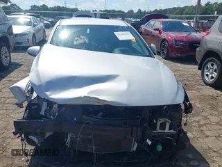 2018 Hyundai Elantra with VIN KMHH35LE0JU027381, listed as a IAAI auction lot 42260688 with 29,266 mi miles and . Bid and sale history available at DreamBid. Image 12.