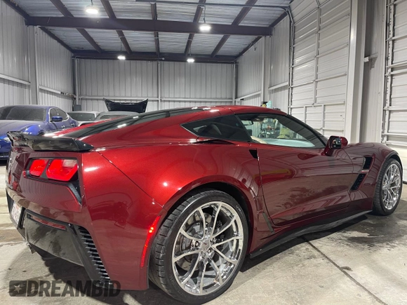2019 Chevrolet Corvette Grand Sport 2LT with VIN 1G1YY2D71K5104106, listed as a Copart auction lot 80674914 with 35,349 mi miles and Clean Title. Bid and sale history available at carsss.com. Image 4.