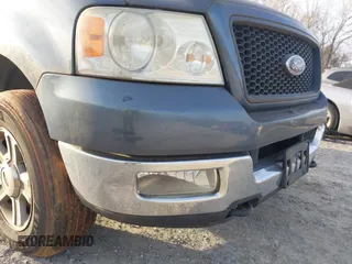 2005 Ford F-150 XL z VIN 1FTRF145X5NB78736, wystawiony jako IAAI lot #41444095 z przebiegiem 179 074 mil mil oraz . Historia ofert i sprzedaży dostępna na DreamBid. Obrazek 13.