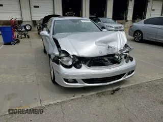 2006 Mercedes-Benz CLK 350 z VIN WDBTJ56JX6F167526, wystawiony jako Copart lot #57222425 z przebiegiem 100 397 mil mil oraz Szkoda całkowita • Salvage title. Historia ofert i sprzedaży dostępna na DreamBid. Obrazek 13.