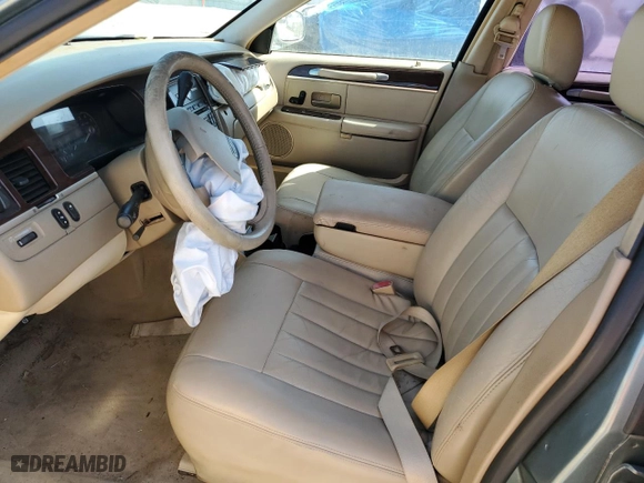 2006 Lincoln Town Car Signature with VIN 1LNHM81V56Y648066, listed as a Copart auction lot 45041495 with 189,137 mi miles and Salvage Title. Bid and sale history available at carsss.com. Image 7.