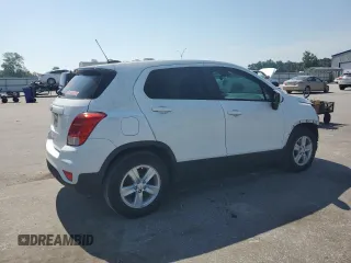 2020 Chevrolet Trax LS with VIN KL7CJKSB2LB085675, listed as a Copart auction lot 61340375 with 40,749 mi miles and Salvage title. Bid and sale history available at DreamBid. Image 3.