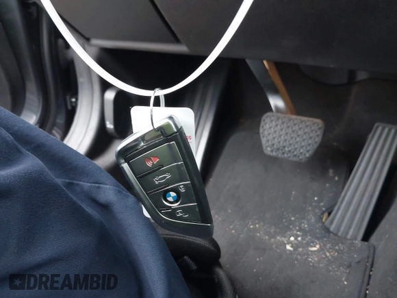 2021 BMW 3 Series 330i with VIN 3MW5R1J07M8C06389, listed as a IAAI auction lot 42024380 with 30,861 mi miles and . Bid and sale history available at DreamBid. Image 11.
