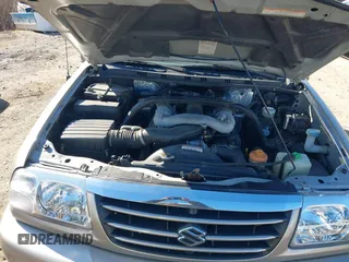 2005 Suzuki Grand Vitara LX with VIN JS3TD62V454200331, listed as a IAAI auction lot 41896812 with 122,974 mi miles and . Bid and sale history available at DreamBid. Image 10.
