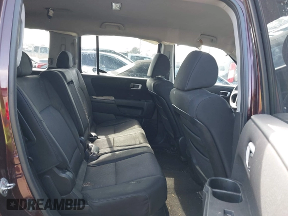 2010 Honda Pilot EX with VIN 5FNYF3H48AB001541, listed as a IAAI auction lot 41990756 with 171,618 mi miles and . Bid and sale history available at carsss.com. Image 8.