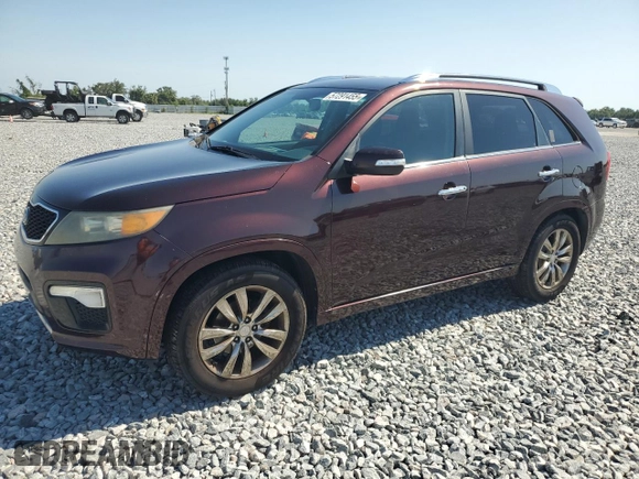 2011 Kia Sorento SX z VIN 5XYKW4A29BG127342, wystawiony jako Copart lot #57291455 z przebiegiem 291 922 mil mil oraz Czysty tytuł • Clean title. Historia ofert i sprzedaży dostępna na DreamBid. Obrazek 1.