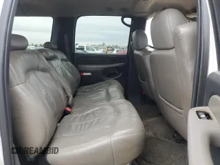 2002 Chevrolet Suburban LS with VIN 3GNEC16Z72G167647, listed as a Copart auction lot 83568164 with 0 mi miles and Salvage Title. Bid and sale history available at carsss.com. Image 11.