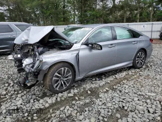 2020 Honda Accord z VIN 1HGCV3F15LA002536, wystawiony jako Copart lot #58652735 z przebiegiem Nie podano mil oraz Szkoda całkowita • Salvage title. Historia ofert i sprzedaży dostępna na DreamBid. Obrazek 1.