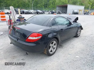 2007 Mercedes-Benz SLK 280 z VIN WDBWK54F87F139699, wystawiony jako IAAI lot #42199082 z przebiegiem 155 689 mil mil oraz . Historia ofert i sprzedaży dostępna na DreamBid. Obrazek 4.