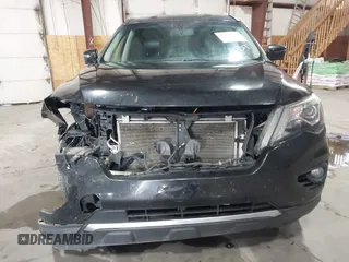 2018 Nissan Pathfinder SV z VIN 5N1DR2MM5JC643620, wystawiony jako IAAI lot #40620038 z przebiegiem 138 131 mil mil oraz . Historia ofert i sprzedaży dostępna na DreamBid. Obrazek 13.