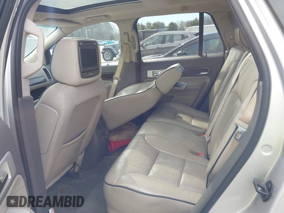 2009 Lincoln MKX with VIN 2LMDU88C59BJ00965, listed as a IAAI auction lot 41773766 with 228,588 mi miles. Bid and sale history available at carsss.com. Image 8.
