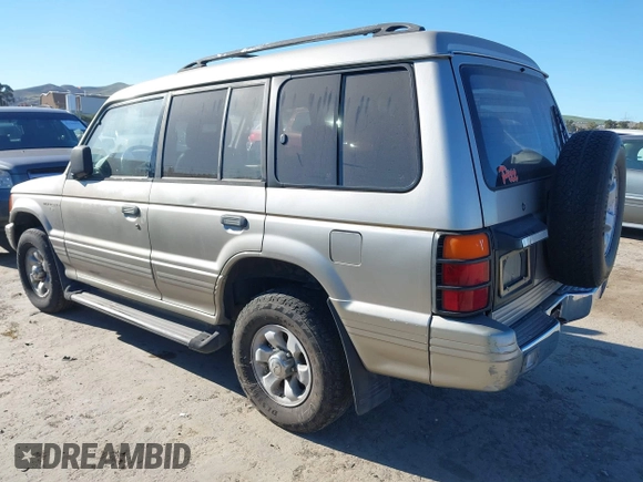 1997 Mitsubishi Montero z VIN JA4MR41R3VJ006477, wystawiony jako IAAI lot #41326277 z przebiegiem 239 378 mil mil oraz . Historia ofert i sprzedaży dostępna na DreamBid. Obrazek 3.